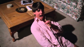 ΚΟΥΝΑ ΤΟ!  ΚΟΥΝΑ ΤΟ!   ;p